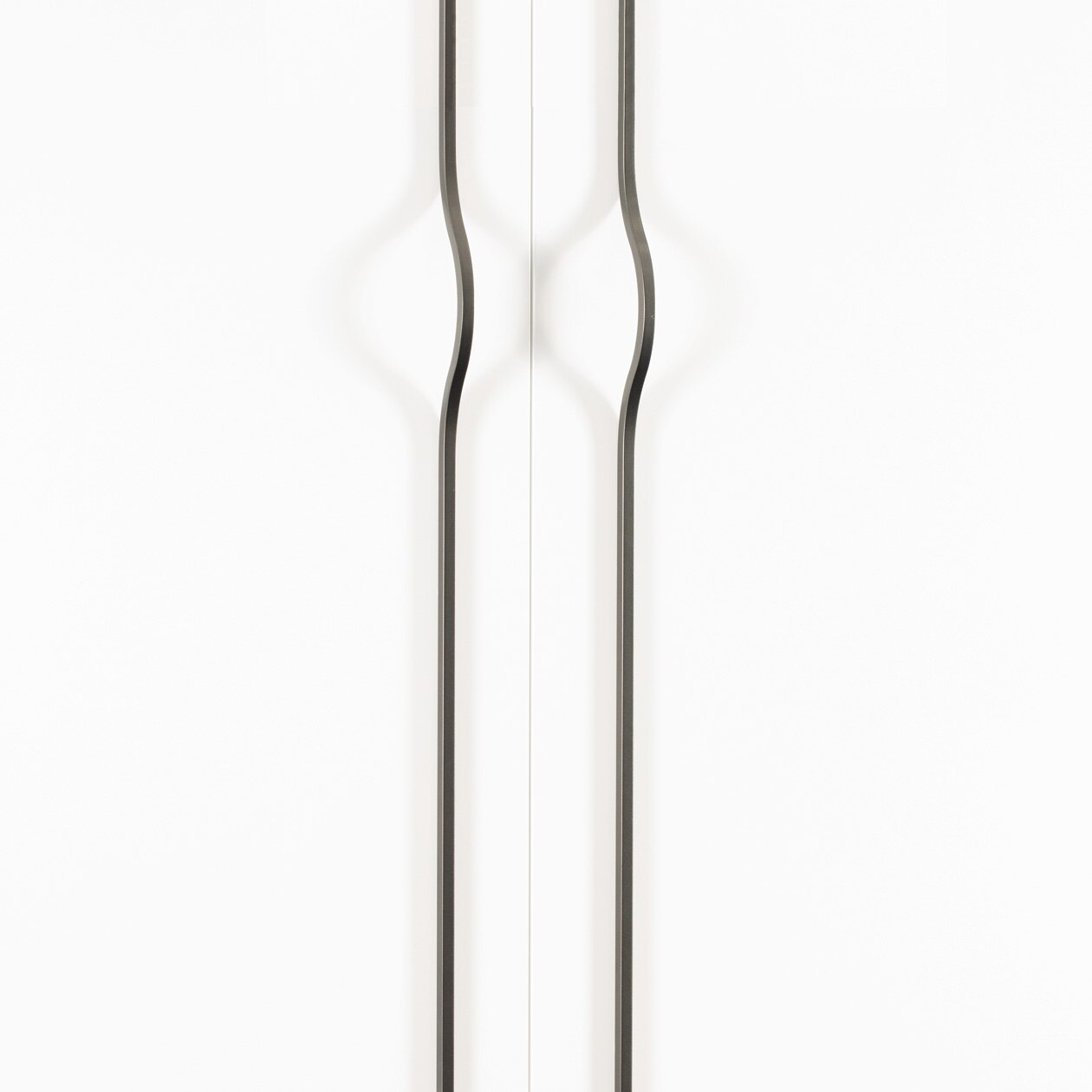 Momo Brave Bow Handle 1120mm In Metallic Grey